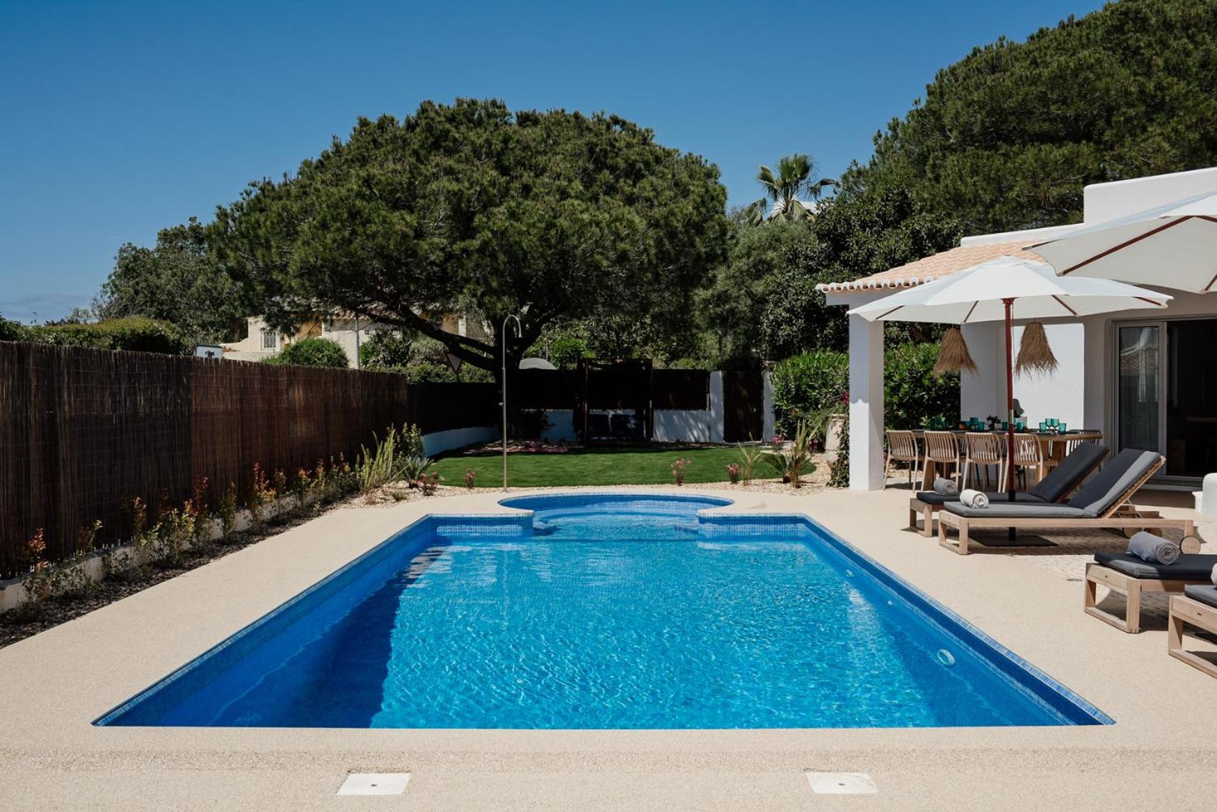 The Carobs Villa *